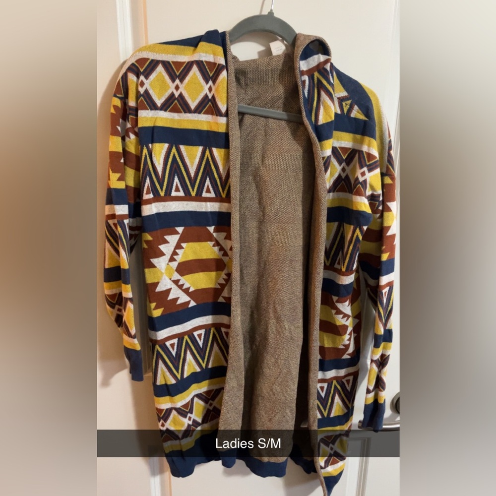 Geometric Patterned Cardigan